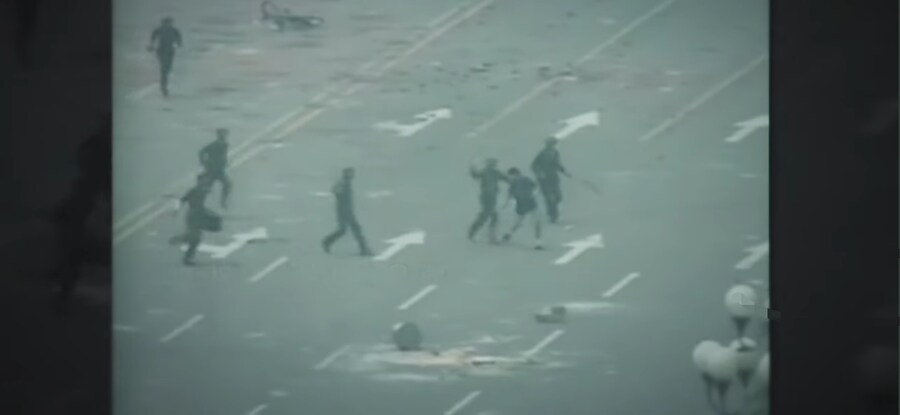 천안문 항쟁은 무장폭동이라는 그 분들_2.jpg