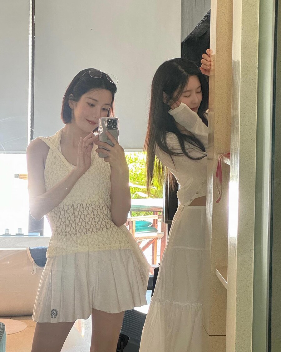 권은비X김민주, 이 몸매 무슨 일..비키니 입고 탄탄한 몸매_6.jpg
