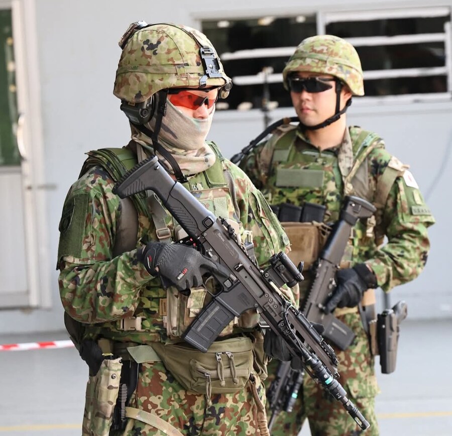 한국군 택티컬화가 신기한 일은 딱히 아닌 이유_2.jpg