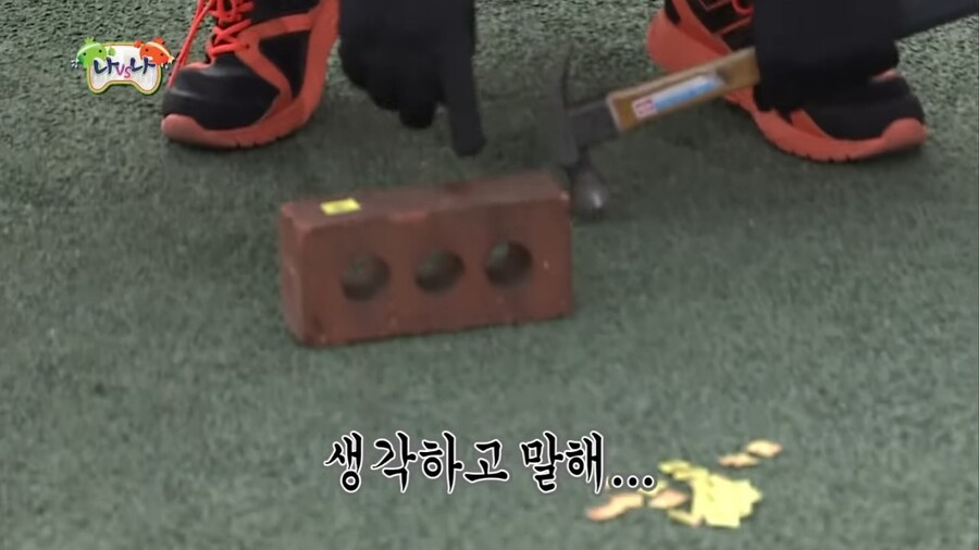꺼무나 ANO딸들 볼 때마다 떠오르는 짤_2.jpg