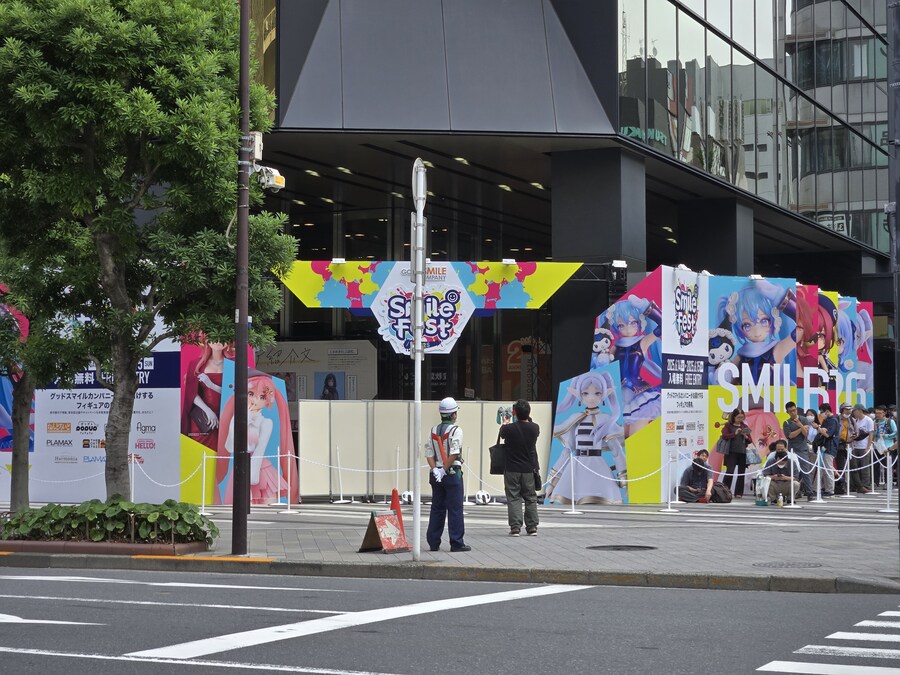 SMILE FEST 2025 전시장앞_1.jpg