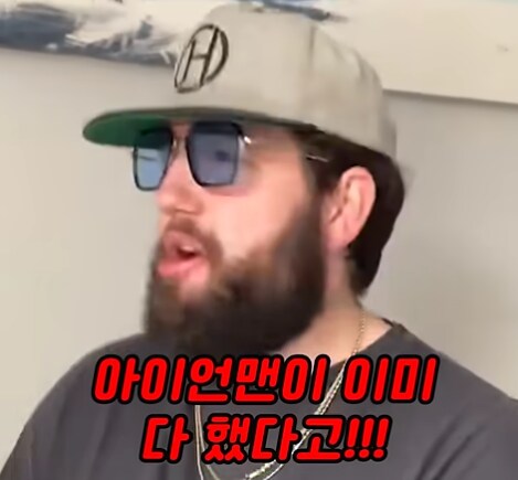 마블)토니 스타크는 이걸 동굴에서 만들어냈어!그것도 고철덩어리로_2.png