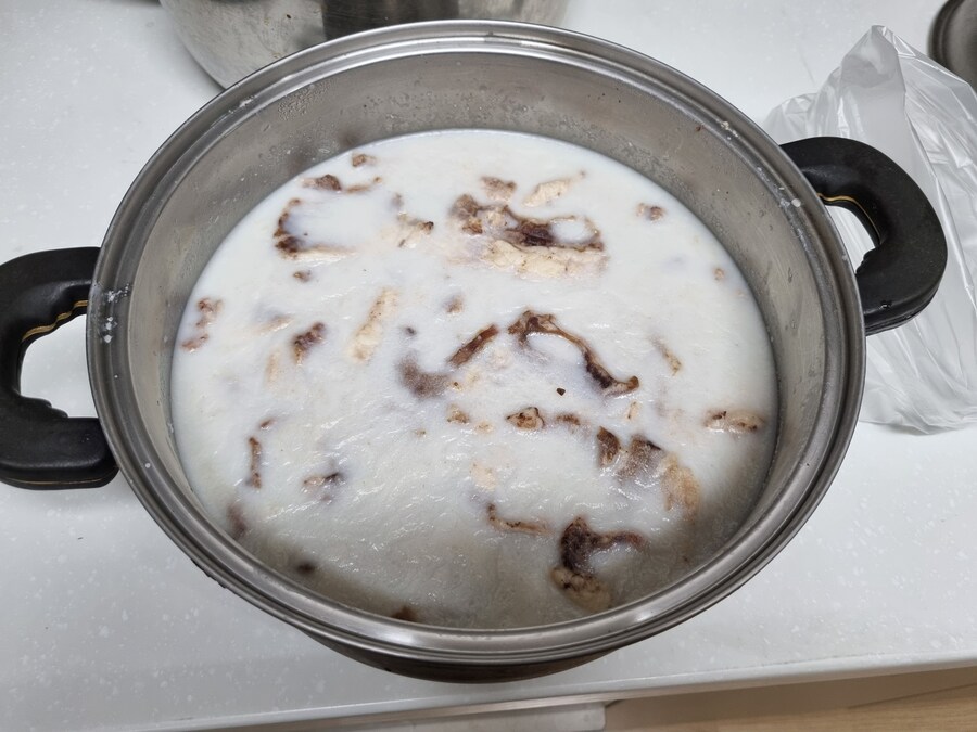 노동으로 이루어지는 순살갈비탕_5.jpg