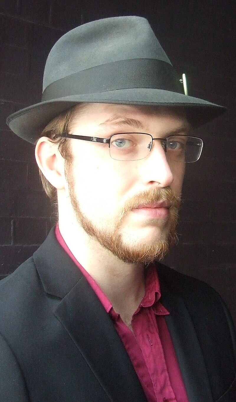 ㅇㅇㄱ) 과 비교되는 리뷰어_1.jpg