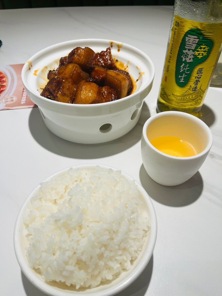 중국 난징 2박 3일 첫끼 계화홍소육 & 설화맥주_11.jpg