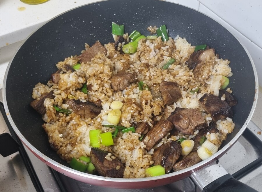 요즈음 우리집에서 난리난 볶음밥_4.jpg