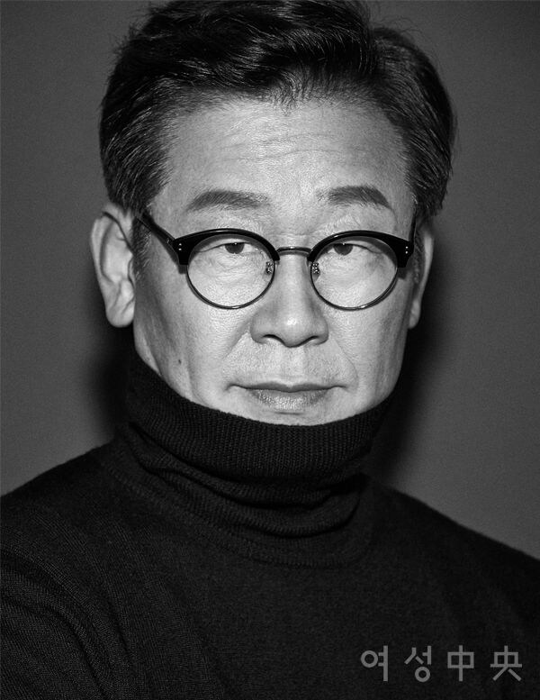 우리 대통령님 화보들 보고 가라 북유게 새끼들아_2.jpg