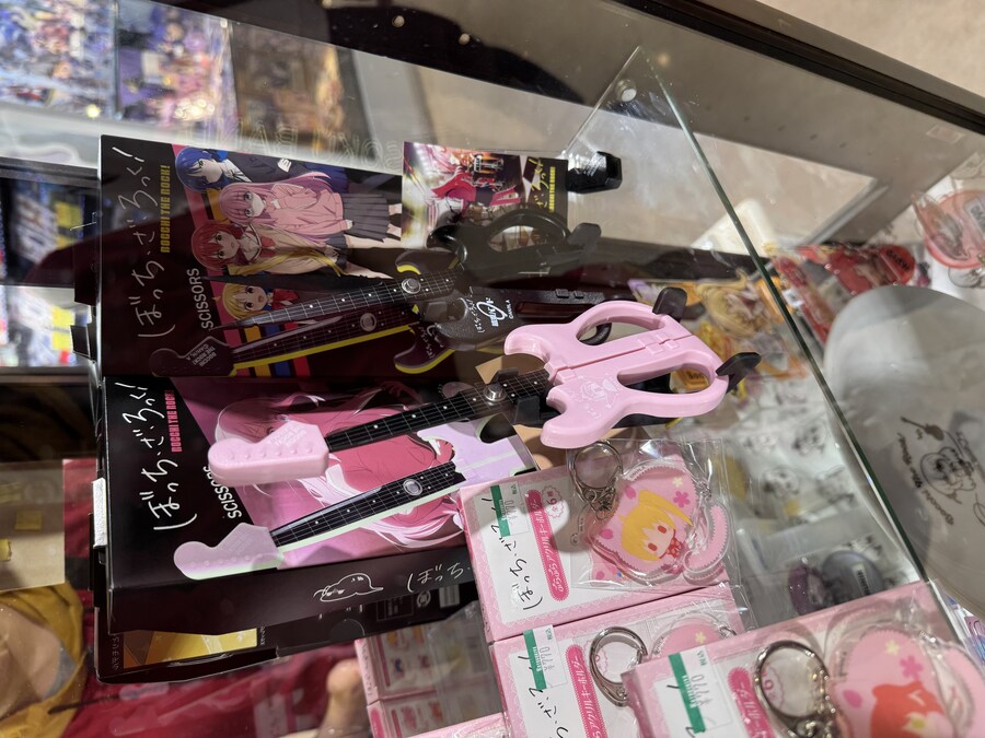 가위치기하는 봇치짤.jpg_1.jpg