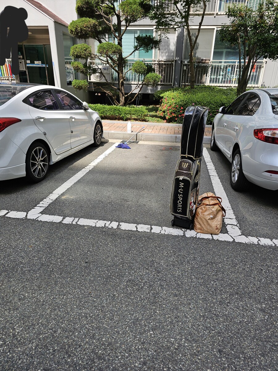 우리 아파트에도 주차장 빌런 있네_1.jpg