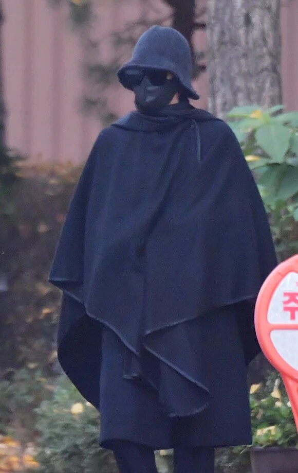 대한민국의 우주황제 일가_2.png