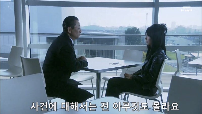 탐문수사중에 오지랖 부리는 늙은 형사_4.jpg