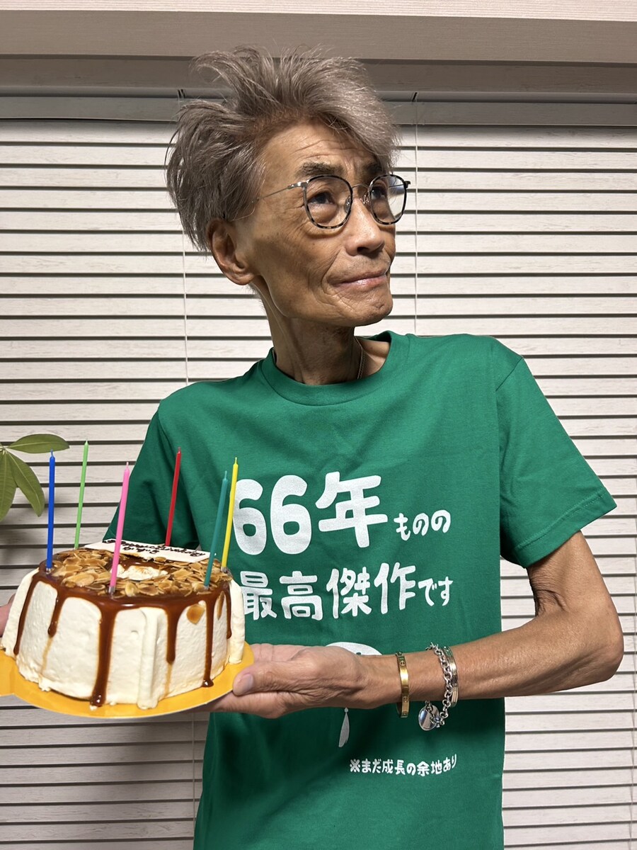 성우)야오 카즈키 66살 생일 기념 사진.jpg_1.jpg