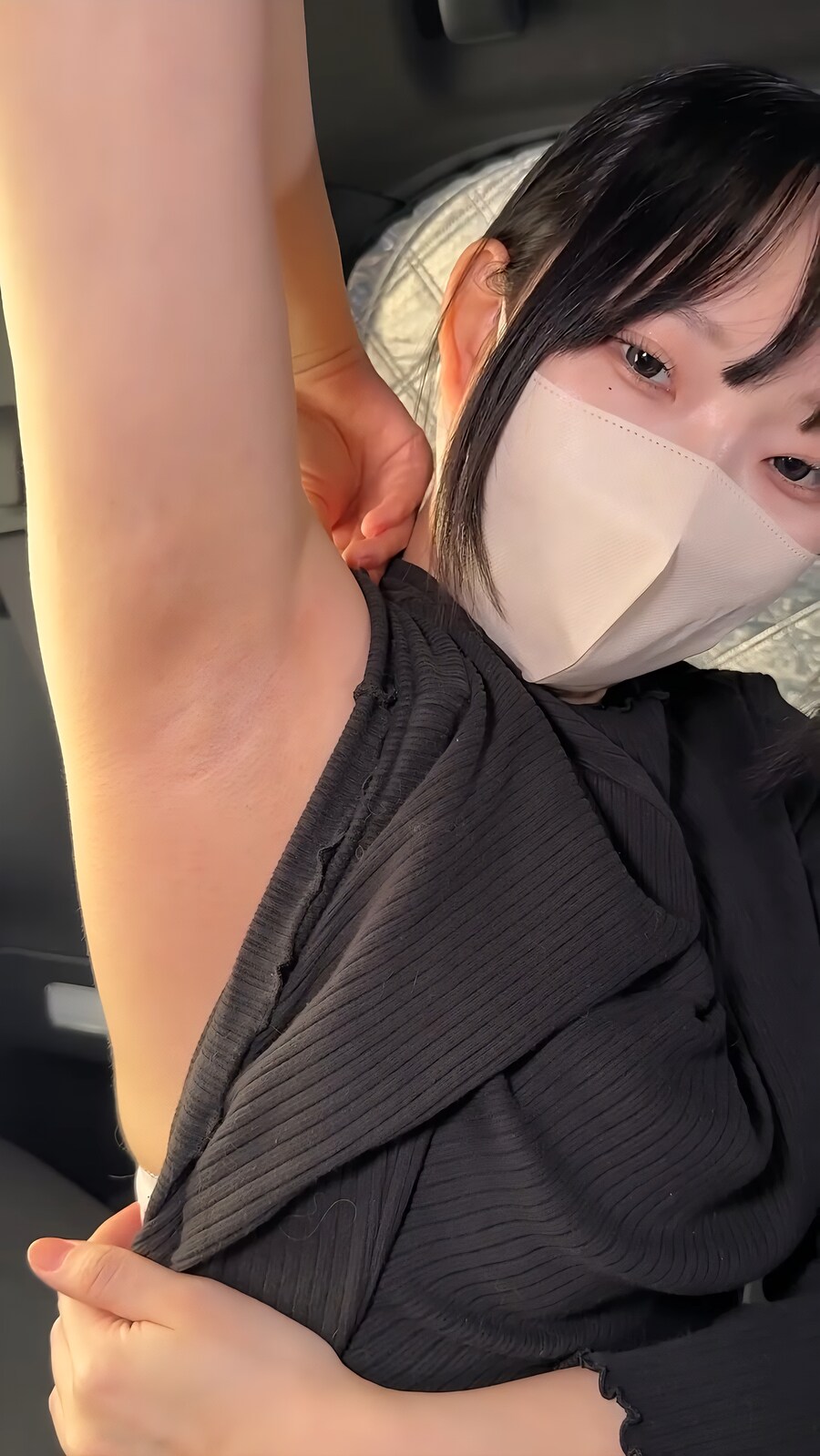 겨드랑이 강조하는 열도 누나 jpg_2.jpg