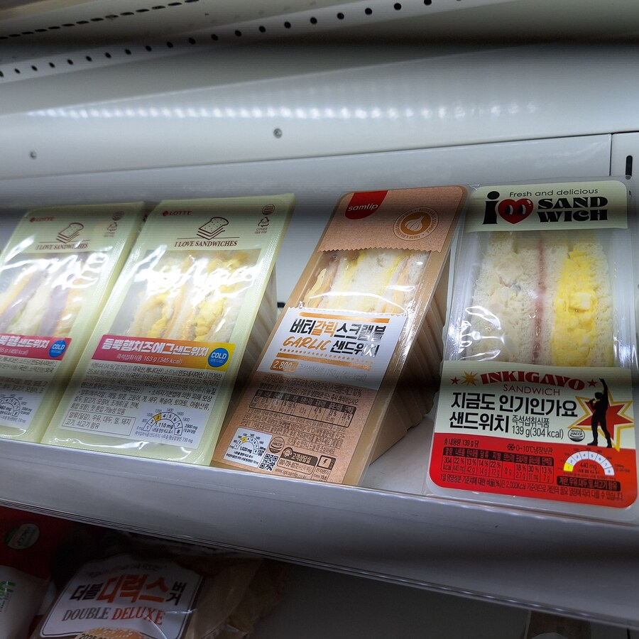씨스페이스) 제육부대볶음, 추억의도시락 삼각김밥(New) 운남쌀국수 세치네탕_3.jpg