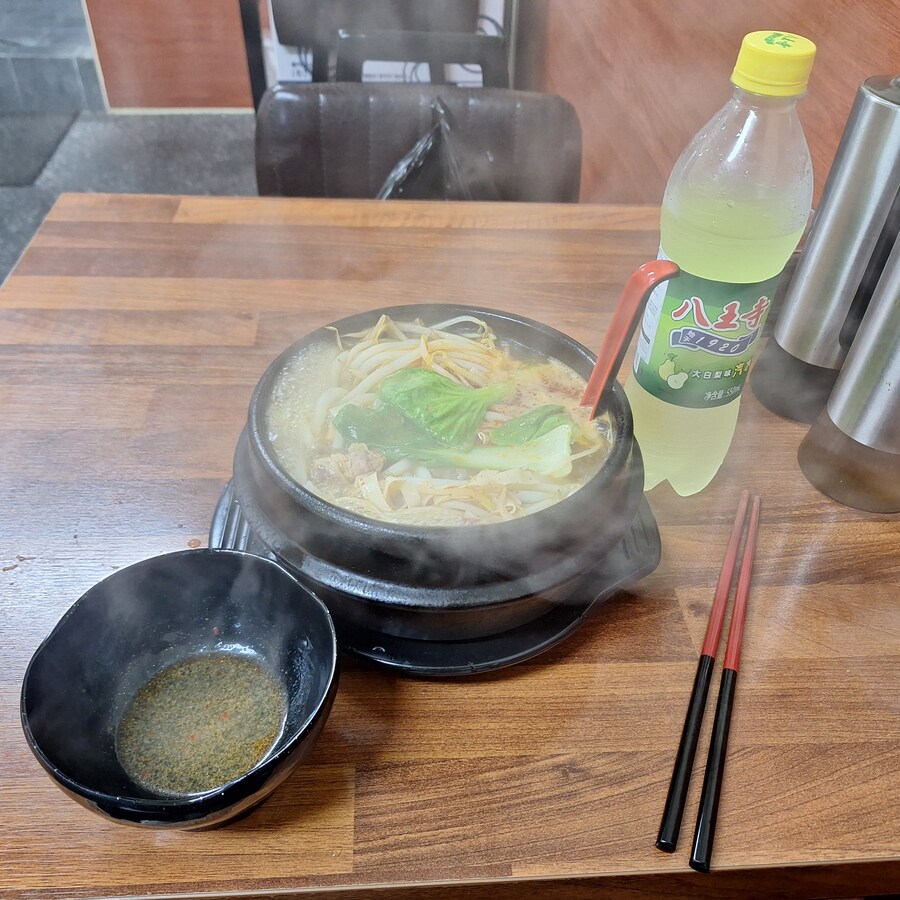 씨스페이스) 제육부대볶음, 추억의도시락 삼각김밥(New) 운남쌀국수 세치네탕_15.jpg