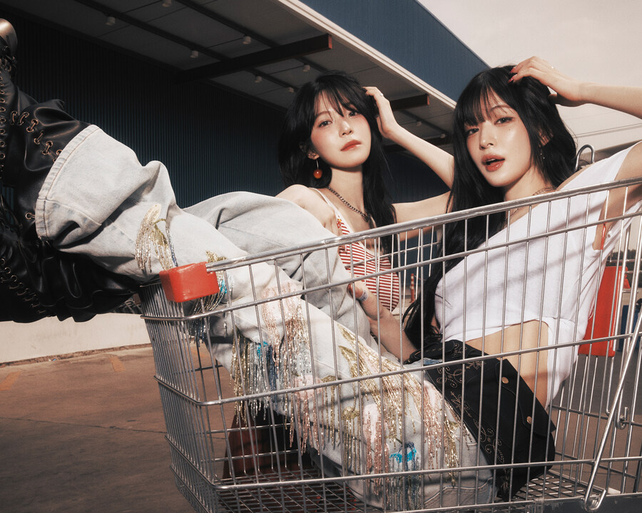[컨셉포토] 프로미스나인 미니 앨범 [From Our 20’s] 단체 3_5.jpg