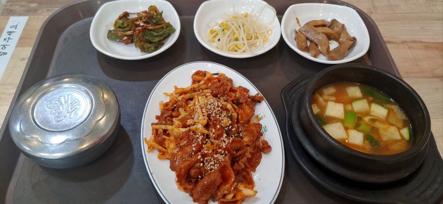 딱히 땡기는게 없는 점심엔_2.jpg