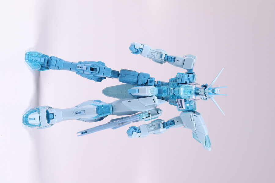 MG] 프리덤 건담 2.0 (크로스 콘트라스트 컬러 클리어 블루 Ver.)_7.jpg