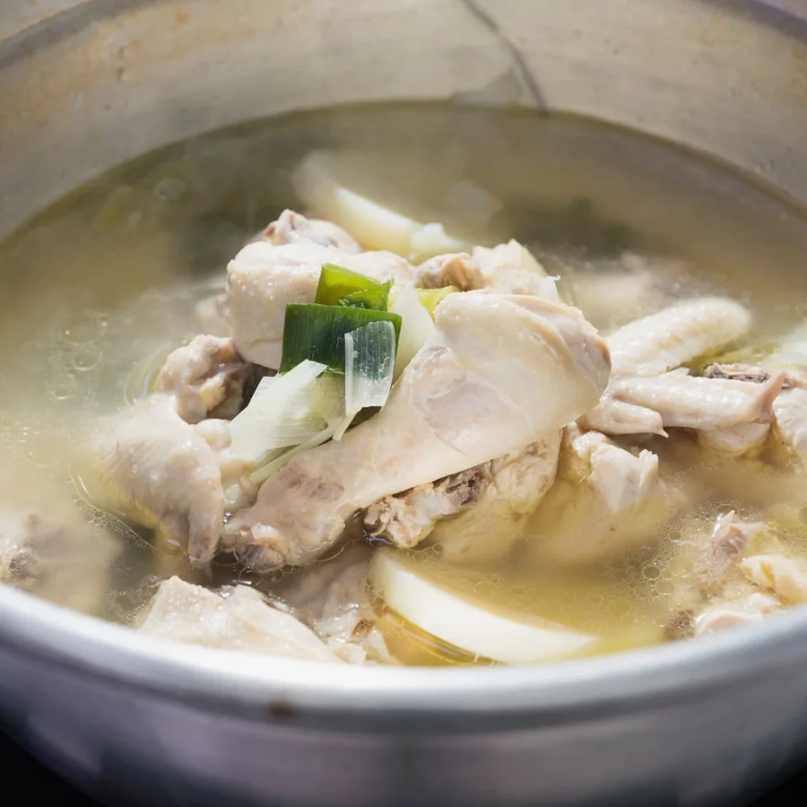 의외로 닭 한마리가 안들어가도 되는 음식_1.webp