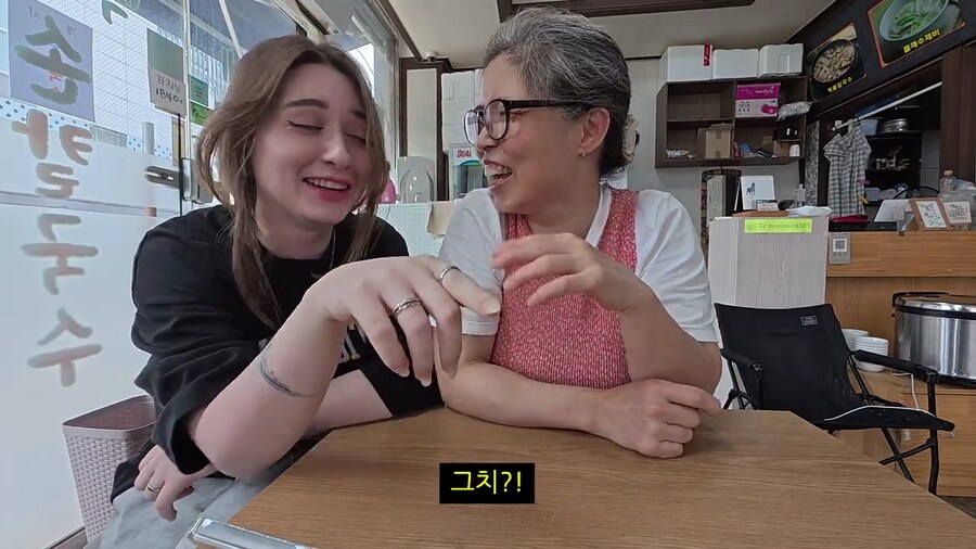 남편의 전여친썰에 고개를 숙여버린 아내ㅠㅠㅠㅠ.jpg_35.png