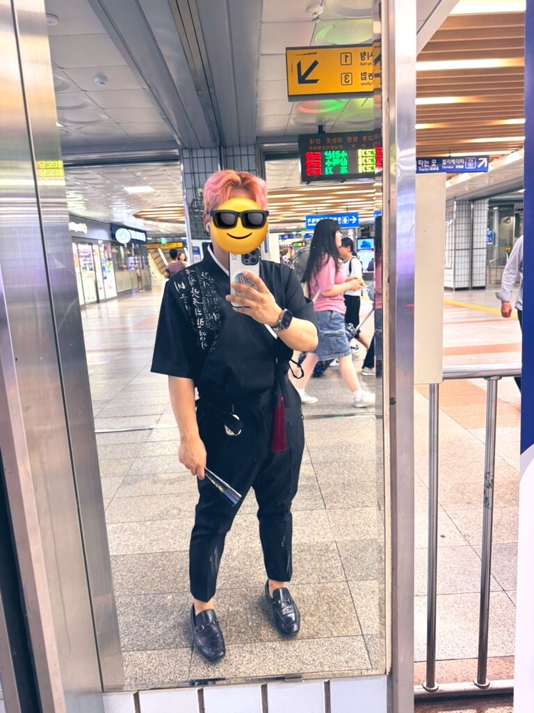 나 케팝헌터즈 그거 안봄_1.jpg