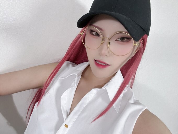 (케데헌) 미라 코스프레 하랬더니 본인이 옴_1.jpg