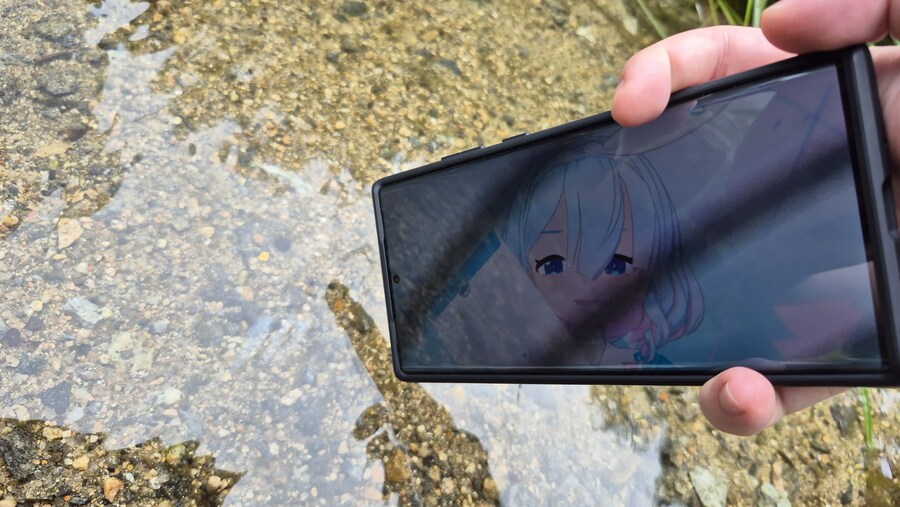 블루아카) 아로나 수장시키러 청계천에 왔음_4.jpg