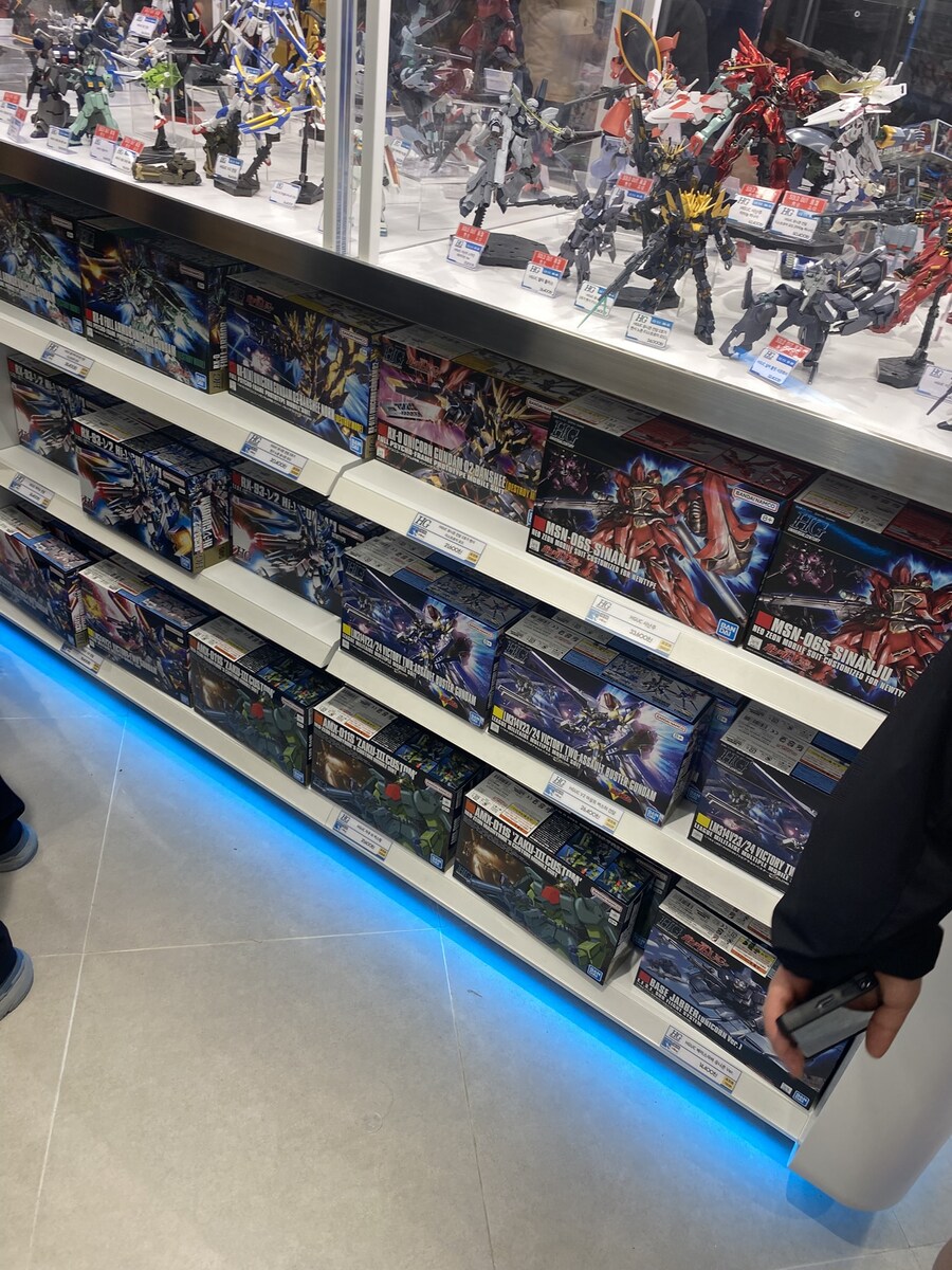 스압주의) 리뉴얼된 용산 건담베이스, 반다이남코 코리아 스토어 방문 및 후기_16.jpg