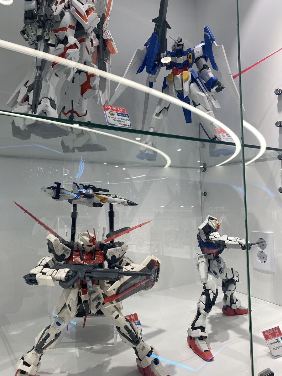 스압주의) 리뉴얼된 용산 건담베이스, 반다이남코 코리아 스토어 방문 및 후기_24.jpg
