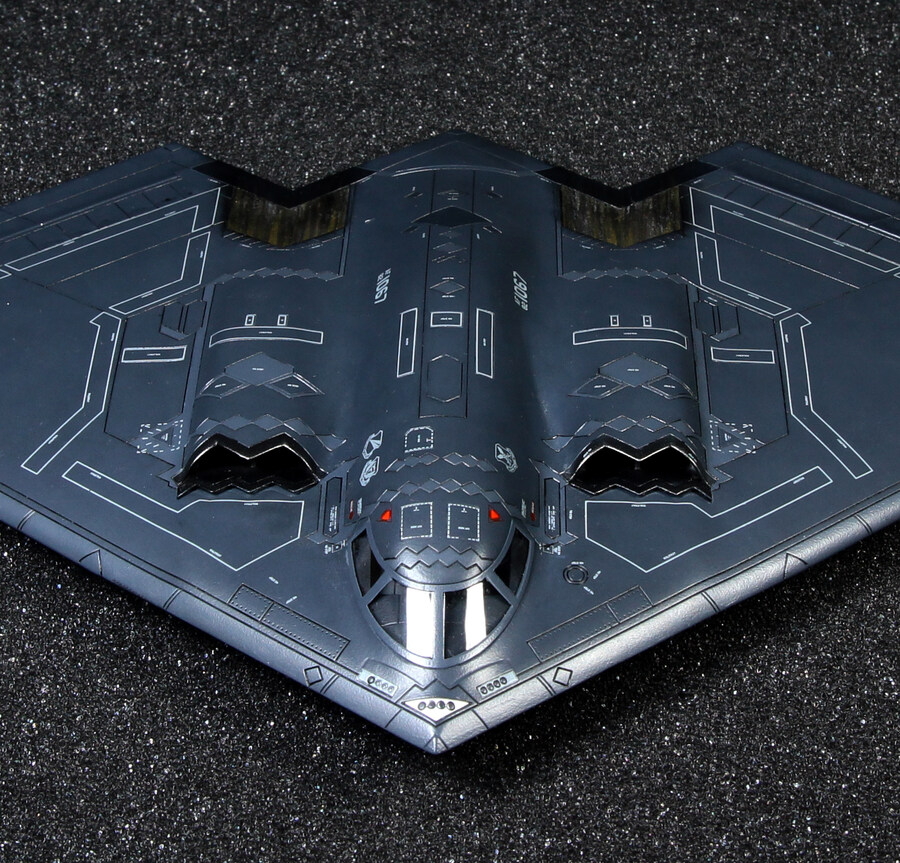 오로지 스폰지 도색만으로 B-2 완성하기!!_6.jpg