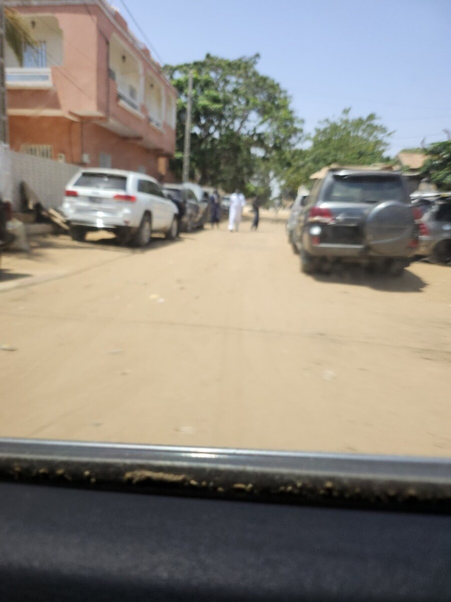 아프리카에서 먹는 신라면 12000원_17.jpg