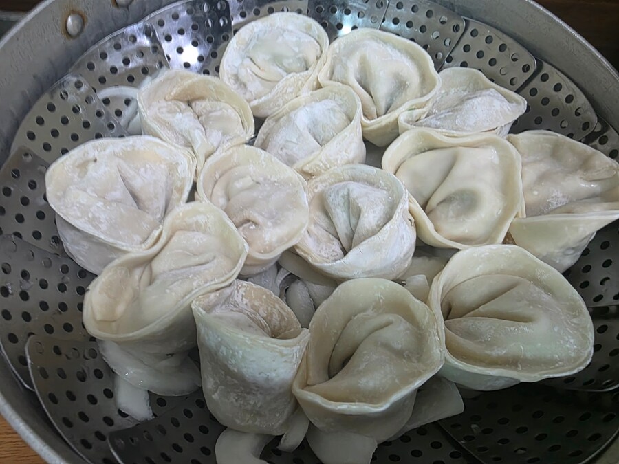 직장에서 3천원씩 걷어서 해먹는 콩국수 만두_10.jpg