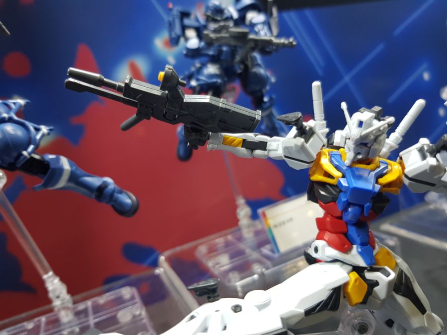 HG GQ 1/144 하얀 건담 펀 엑스포 전시 사진_10.jpg