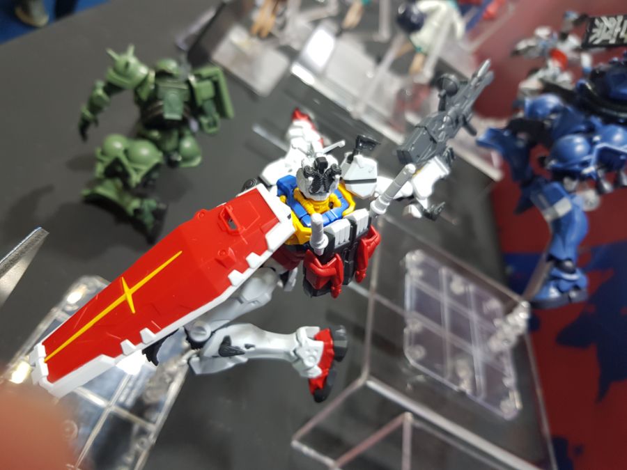 HG GQ 1/144 하얀 건담 펀 엑스포 전시 사진_12.jpg