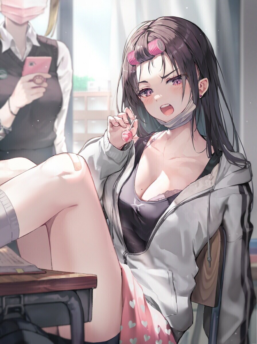 "거, 거기... 내, 자린데..."_1.jpg