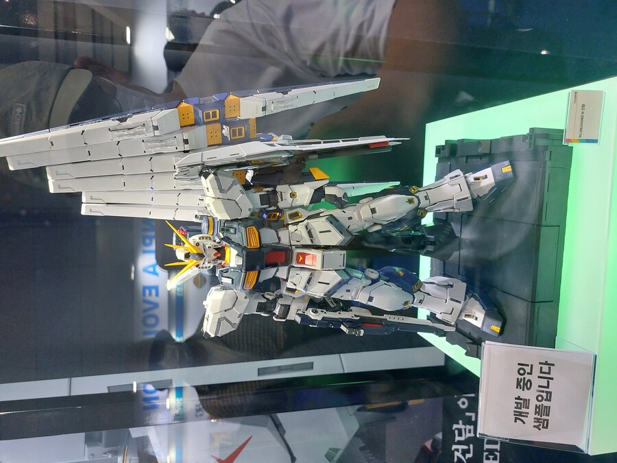 엑스포 후기 입니다 정말 대기줄은....(사진이 좀 많습니다)_2.jpg