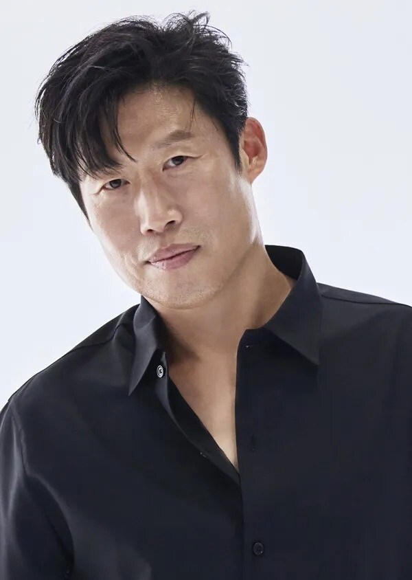 8 15 박정희 저격사건을 다룬 "암살자들"공식제작_1.jpg