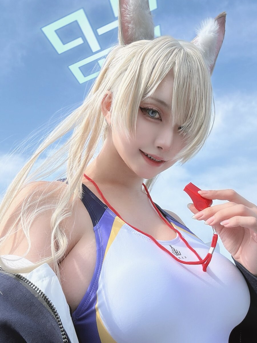 블루아카) 와~!! 칸나당_1.png