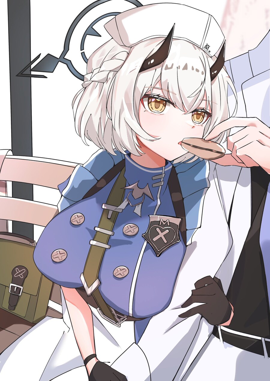 블루아카)세나특_2.jpg