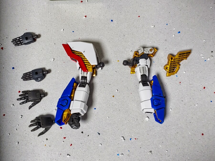 [RG] 샤이닝 건담_9.jpg