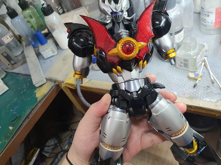 마징가의 합금이 부러졌다._46.png