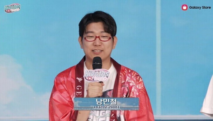 [블루아카]의 거대화와 발 이야기에 꼭 불려 나오는 분_4.jpg