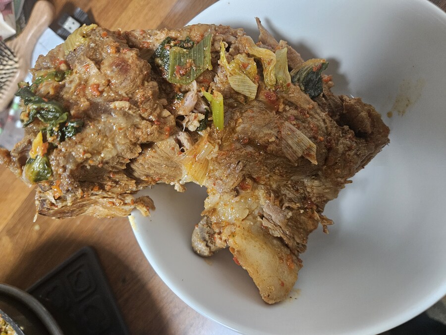 니들 방금 내가 만든거 먹으라면 먹어?_6.jpg