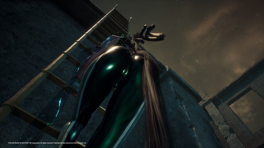 스텔라엉덩이) 배드엔딩 본다고 이것 저것 신경쓰는중_1.png