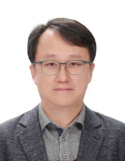 '계엄 옹호' 논란 강준욱 비서관 "진심으로 사죄"_1.jpg