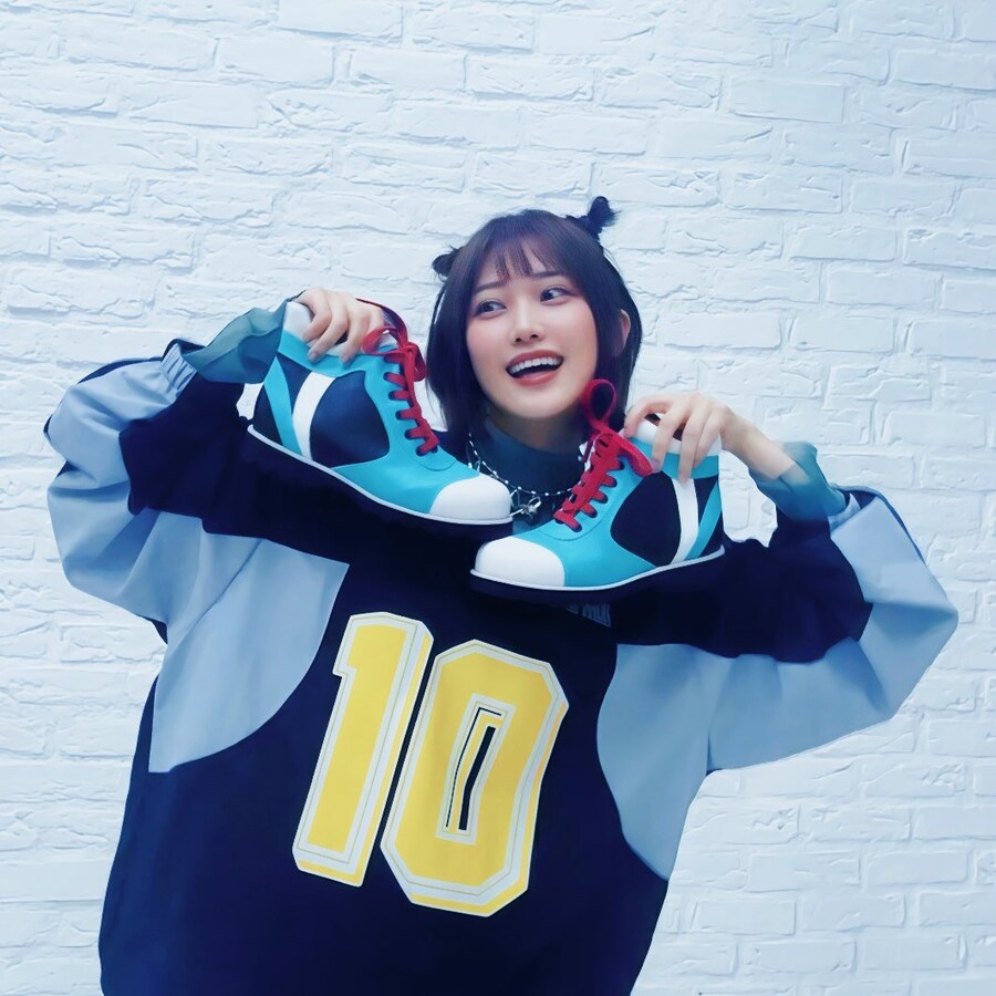 블루아카) 카즈사 신발 홍보 모델 ㄷㄷ_1.jpg