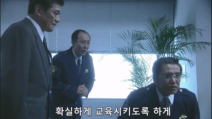 선량한 용의자를 취조하는 일본형사들_36.jpg