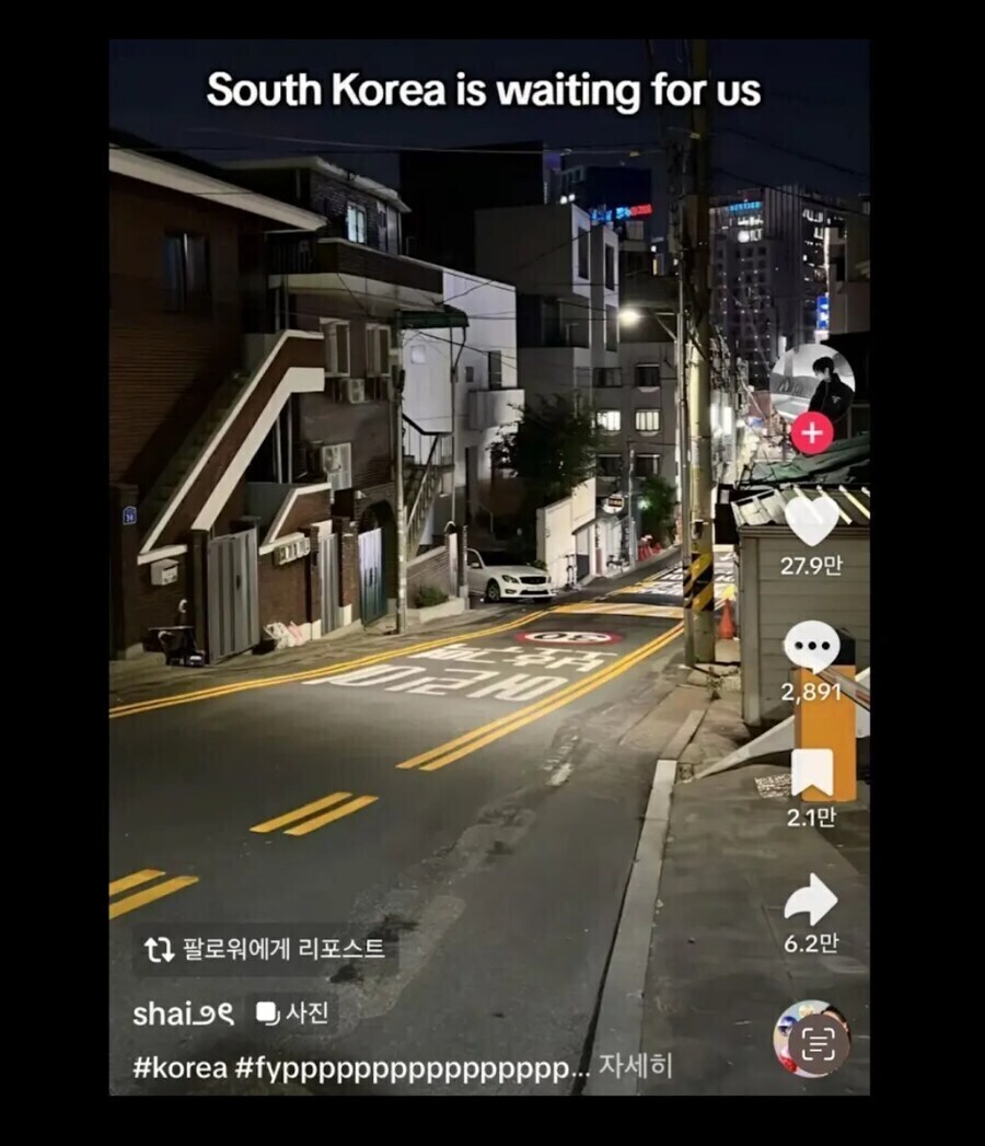 ??? : 이 나라 골목은 정말 독특한 감성이 있고 차원이 다른듯_1.jpg