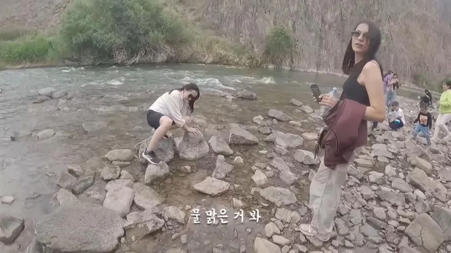 띠동갑 유튜버한테 결혼하자는 카자흐스탄 여자.JPG_2.webp