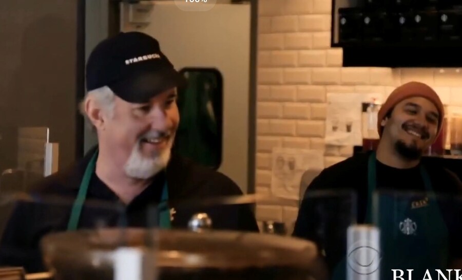 연예인병이 심해서 절대 걷지 않는다는 팝스타_7.jpg